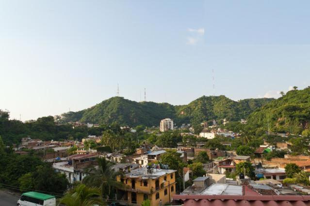 Oasis Hostel Puerto Vallarta Exterior photo